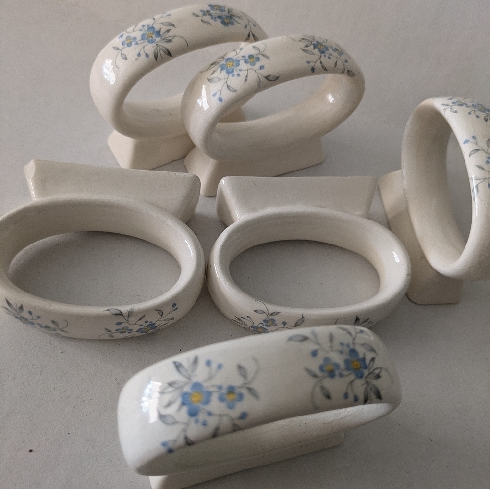Vintage Ceramic Floral Napkin Rings. Blue flowers,set of 6
